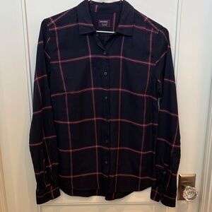 UNTUCKit Women's button front shirt in blue windowpane plaid flannel size 2